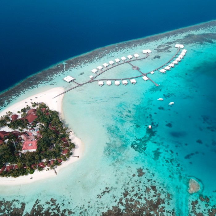 Seaclub Style Athuruga Beach & Water Villa (Maldive Malè)
